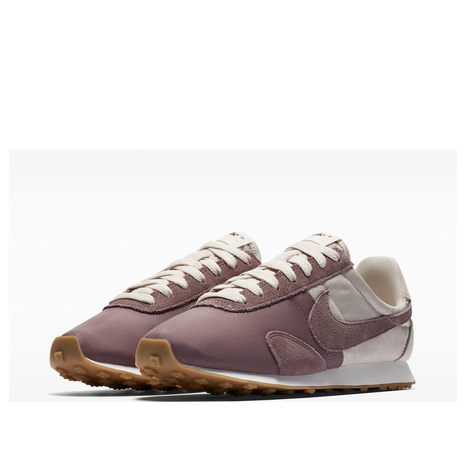 (WMNS) Nike Pre Montreal Racer Vintage 'Orewood Brown Grey Sail' 828436-103