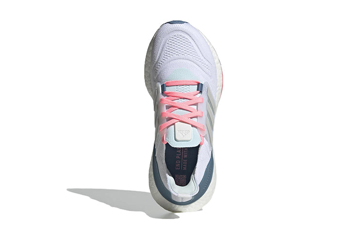 (GS) adidas UltraBoost 22 'White Almost Blue' GX9784