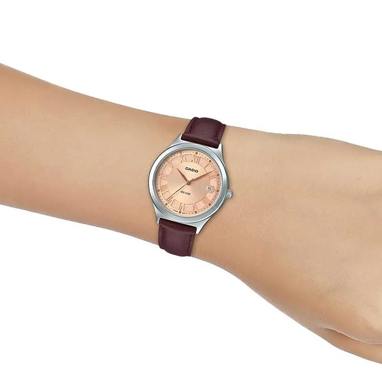CASIO Female DRESS Japan / South Korea Fashion Brown Analog LTP-E141L-5A