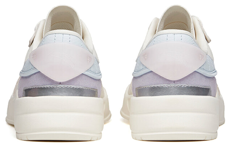 (WMNS) ANTA Life Series Sneakers 'White Purple Grey' 922138823-3