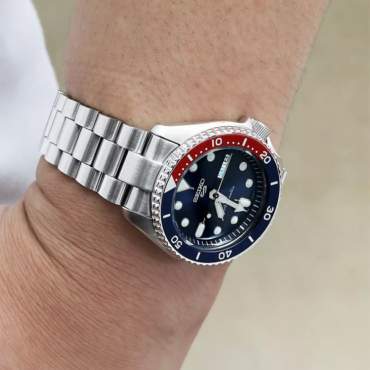 Men's SEIKO No. 5 Sports Mechanical Watch Red Blue SRPD53K1