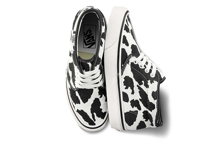 Vans Unisex Chukka 49 DX Sneakers Black/White VN0A4BTI9GP