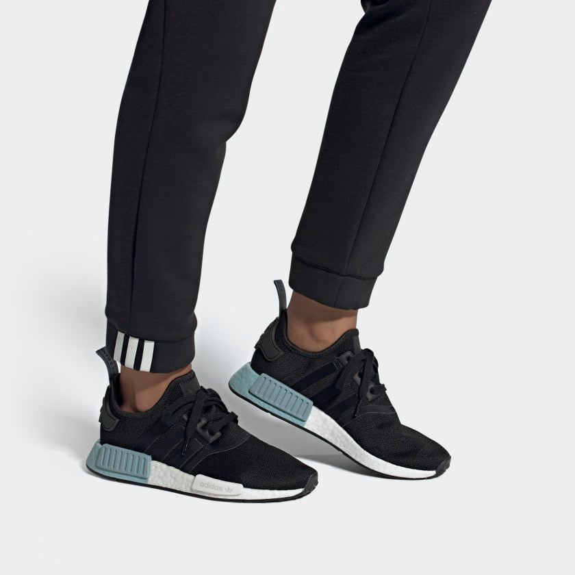 (WMNS) adidas NMD_R1 'Black Ash Grey' EE5178