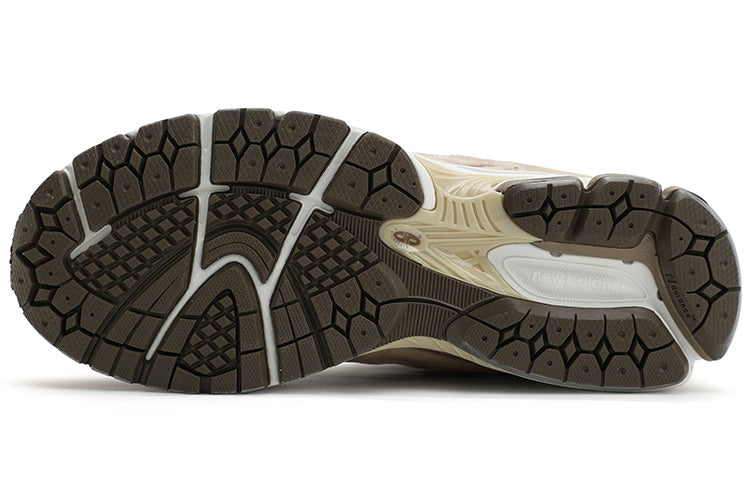 New Balance 2002R M2002RID