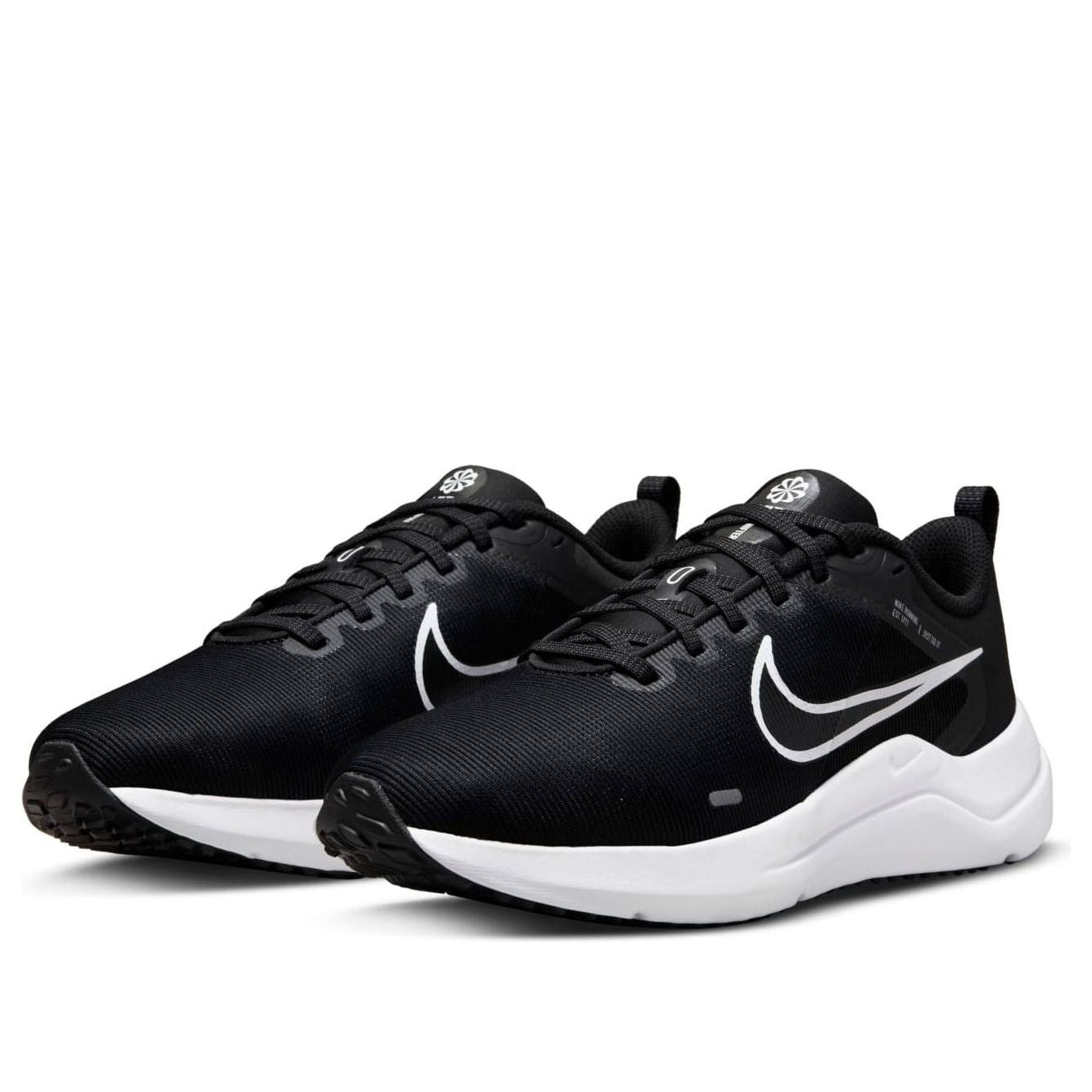(WMNS) Nike Downshifter 12 'Black Smoke Grey Pure Platinum White' DM0937-001