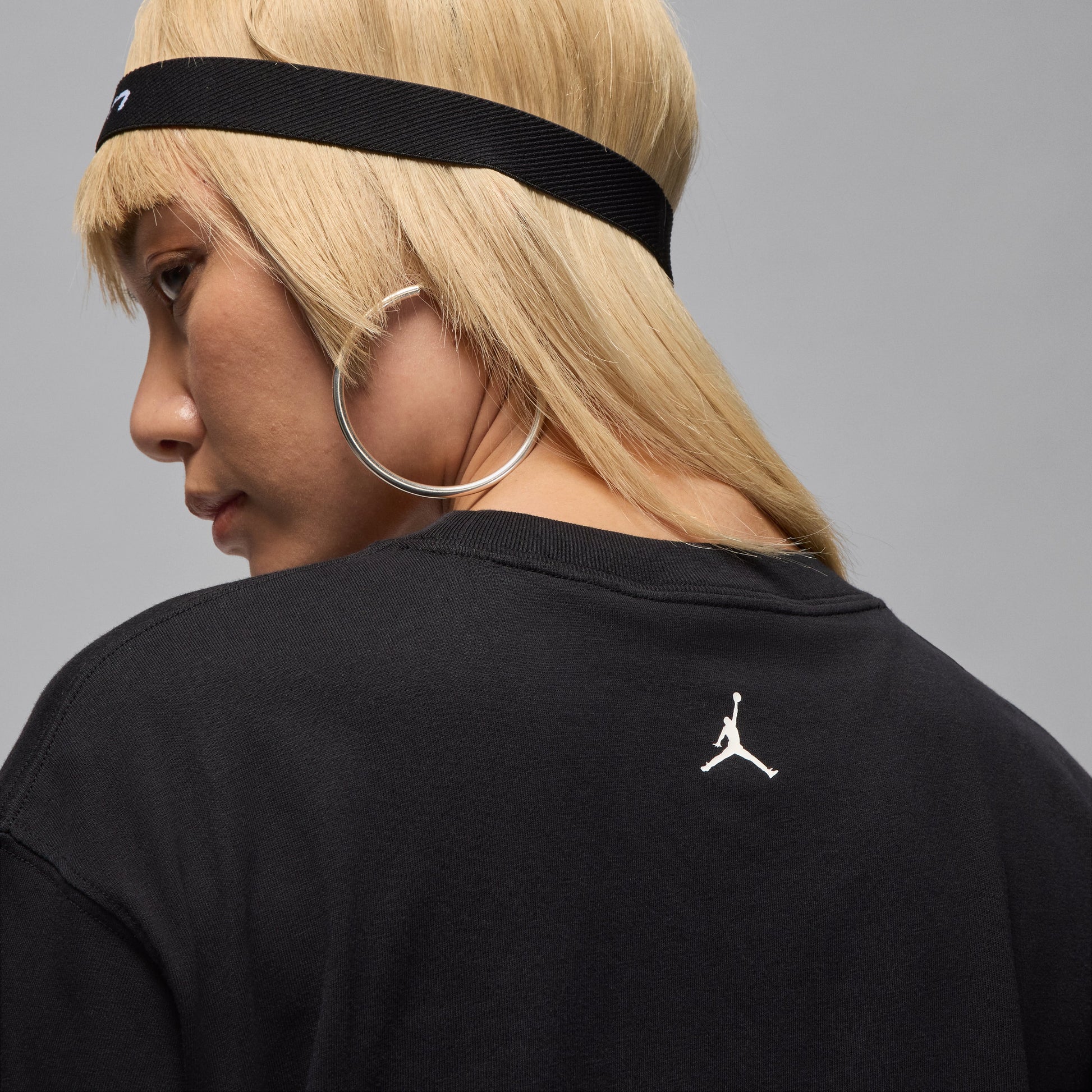 (WMNS) Air Jordan Sport Dri-FIT T-shirt 'Black White' IB1963-010
