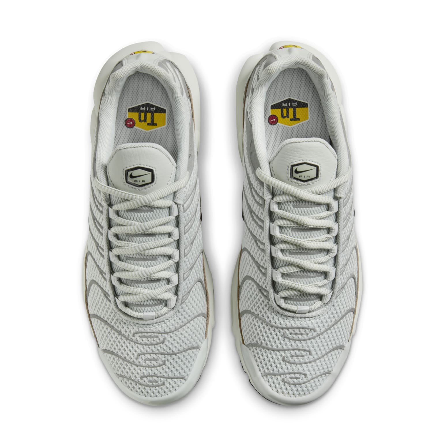 (WMNS) Nike Air Max Plus 'Light Silver' FV8480-002