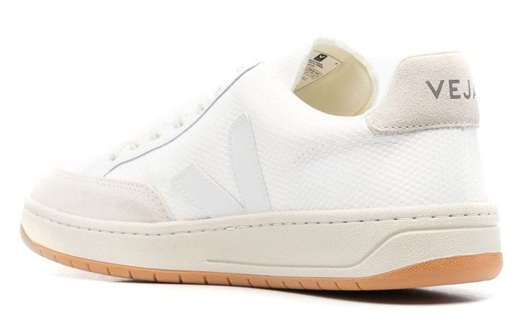 Veja V-12 B-Mesh 'White Natural' XD1703124