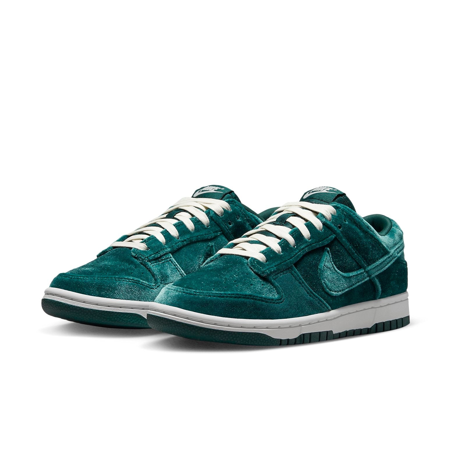 (WMNS) Nike Dunk Low 'Green Velvet' DZ5224-300