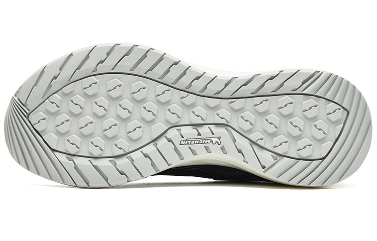 (WMNS) FILA Lynx 'White Black' A12W241223FSL