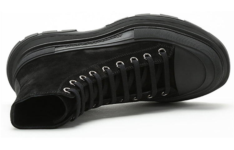 Alexander McQueen Tread Slick Boot 'Triple Black' 627206WHBGU1081