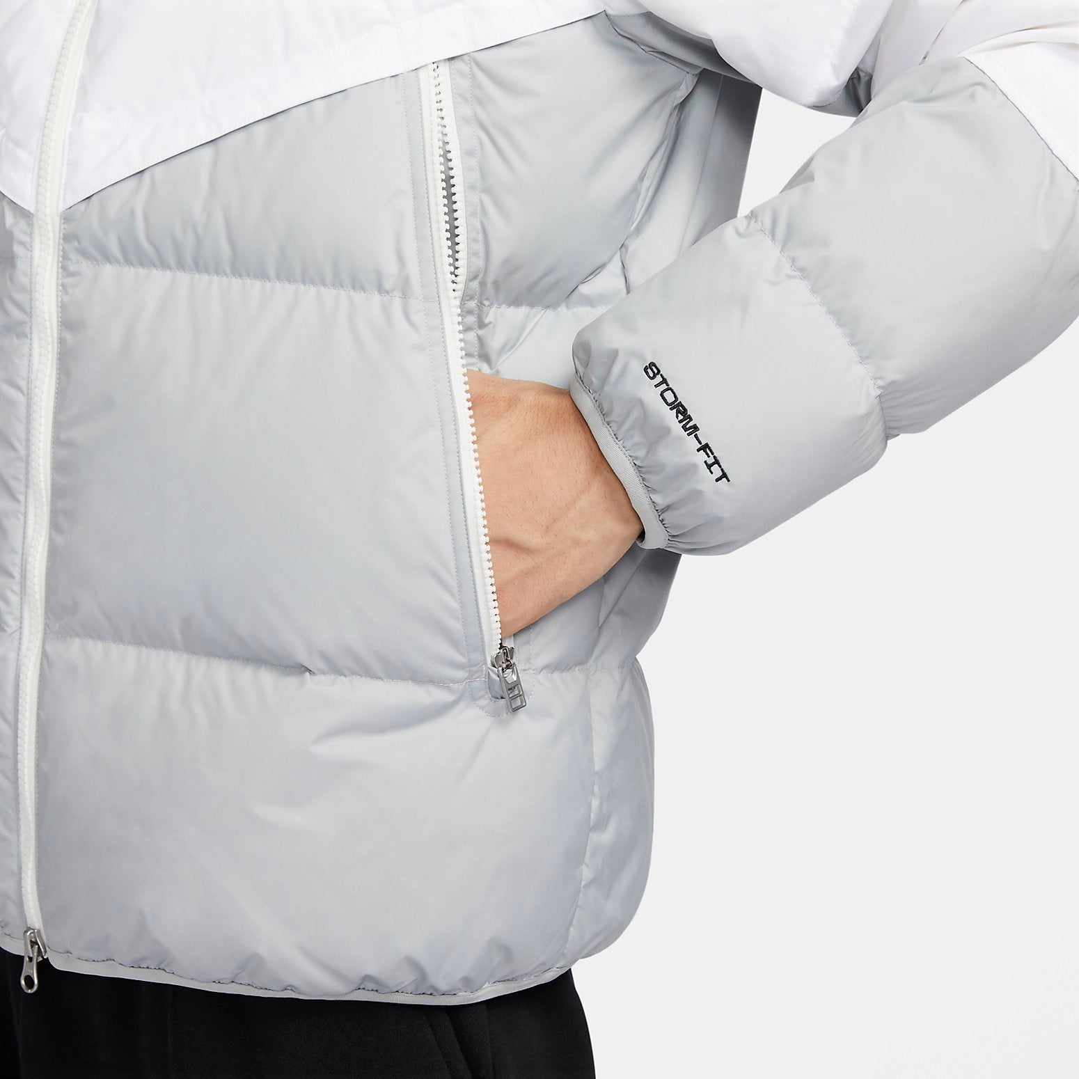 Nike Storm-FIT Windrunner Jacket 'White' DV1132-100