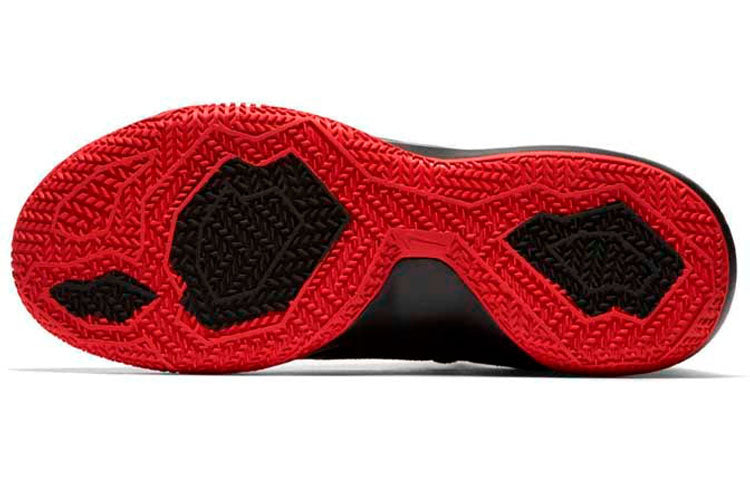 Nike Zoom Shift 'Bred' 897653-003
