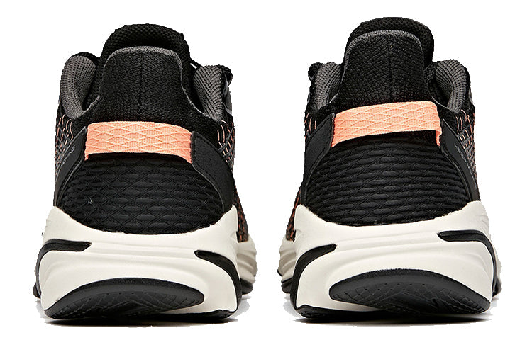 (WMNS) ANTA Running Series Low 'Black Red White' 12945555-2