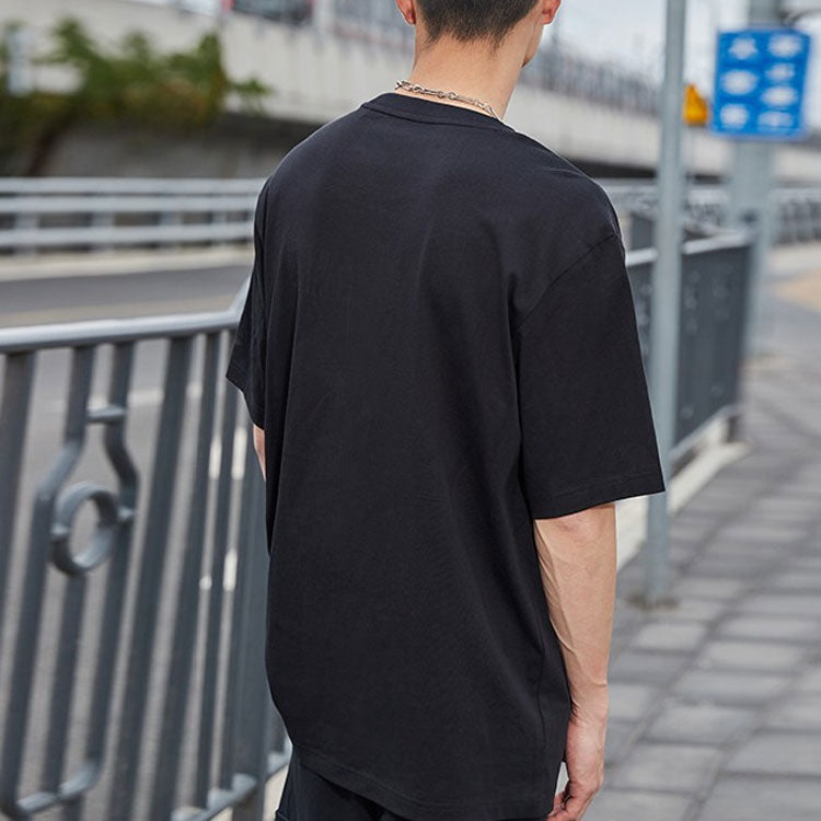 Li-Ning Graphic Loose Fit T-shirt 'Black' AHSR401-2