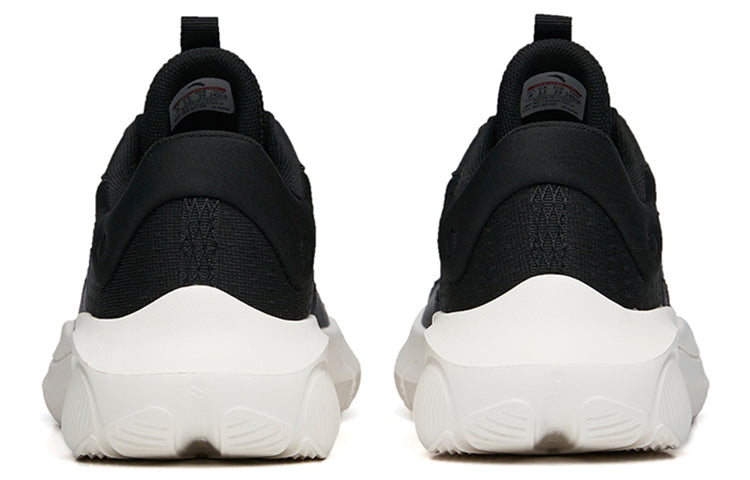 (WMNS) ANTA Linghu Training 'Black White' 122237701-4