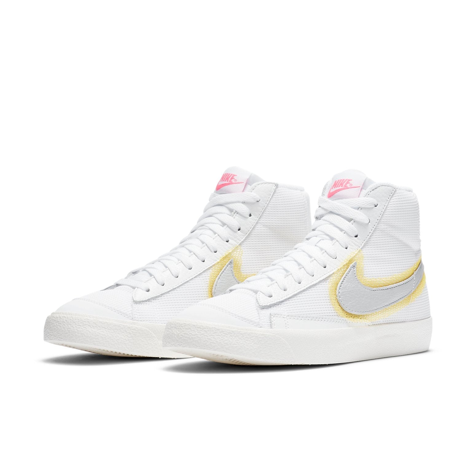 (WMNS) Nike Blazer Mid Vintage '77 'Cotton Waffle - White University Gold' CZ8105-100
