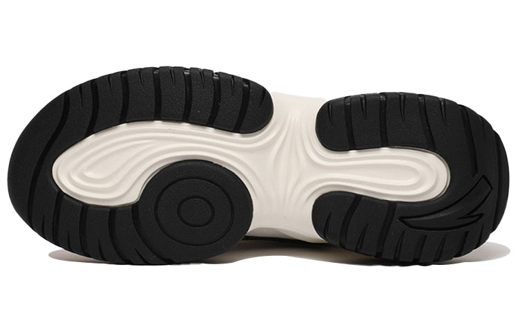 (WMNS) ANTA Training Series Sneakers'White Black' 122117758-6