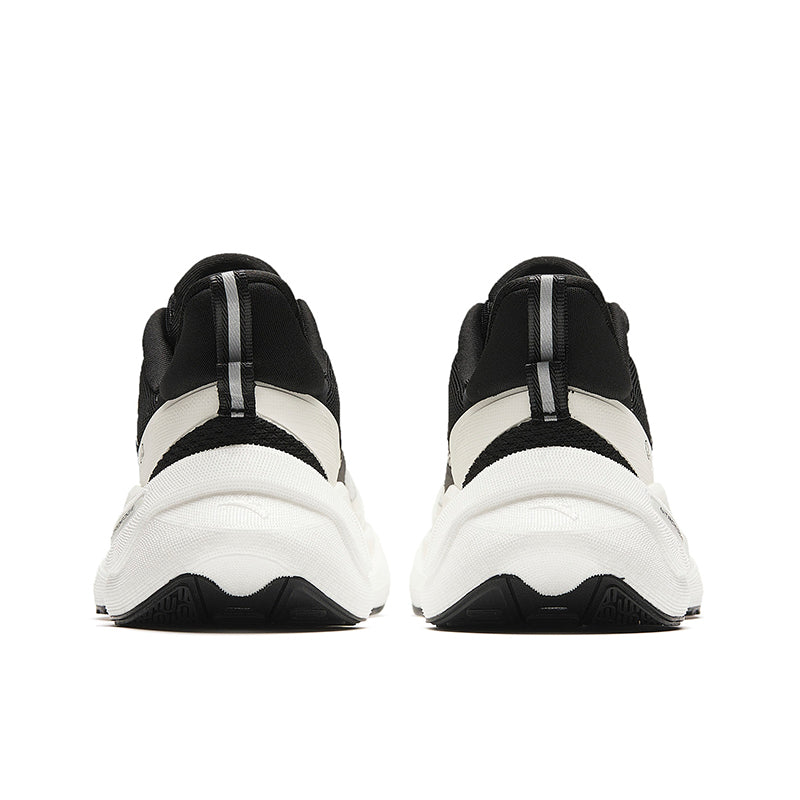 (WMNS) ANTA C37 4.0 'Black White' 922345538-2