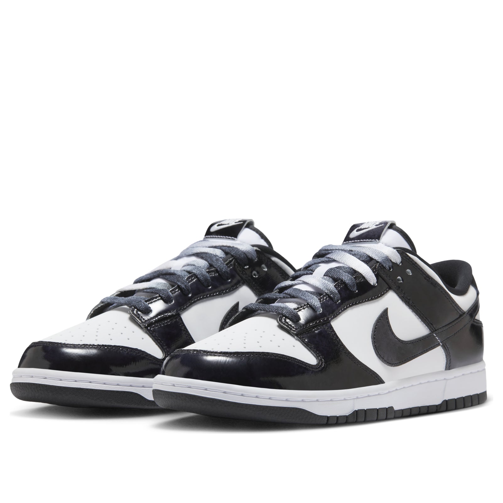Nike Dunk Low SE 'Panda' HQ1965-100
