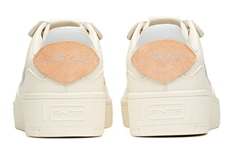 (WMNS) ANTA Life Series Sneakers 'White Orange Blue' 922118018-3