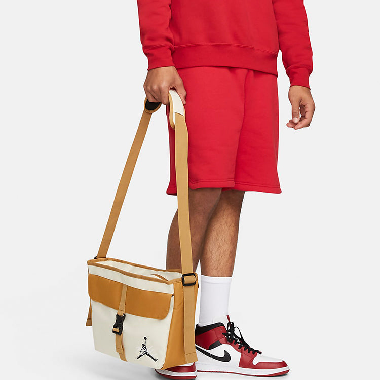 Air Jordan Printing Small Logo Buckle Splicing Contrasting Colors Shoulder Messenger Bag Yellow DV5362-740
