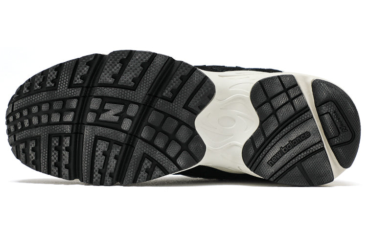 New Balance 725 'Black' ML725V