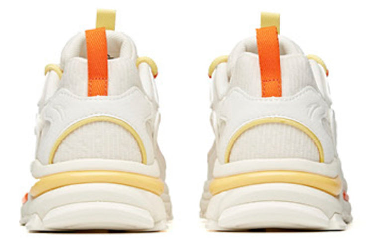 (WMNS) ANTA Millennium Glacier 'White Orange' 122028899-3