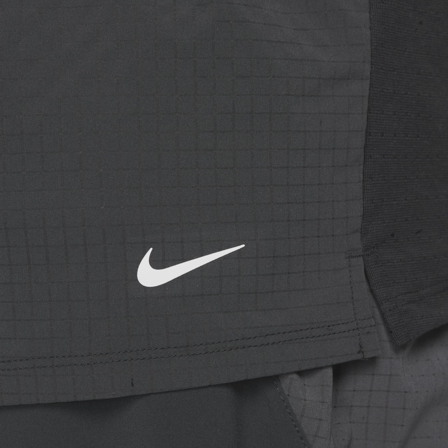 Nike Dri-FIT Trail Solar Chase Short-Sleeve Trail Running Top 'Black' DV9306-010