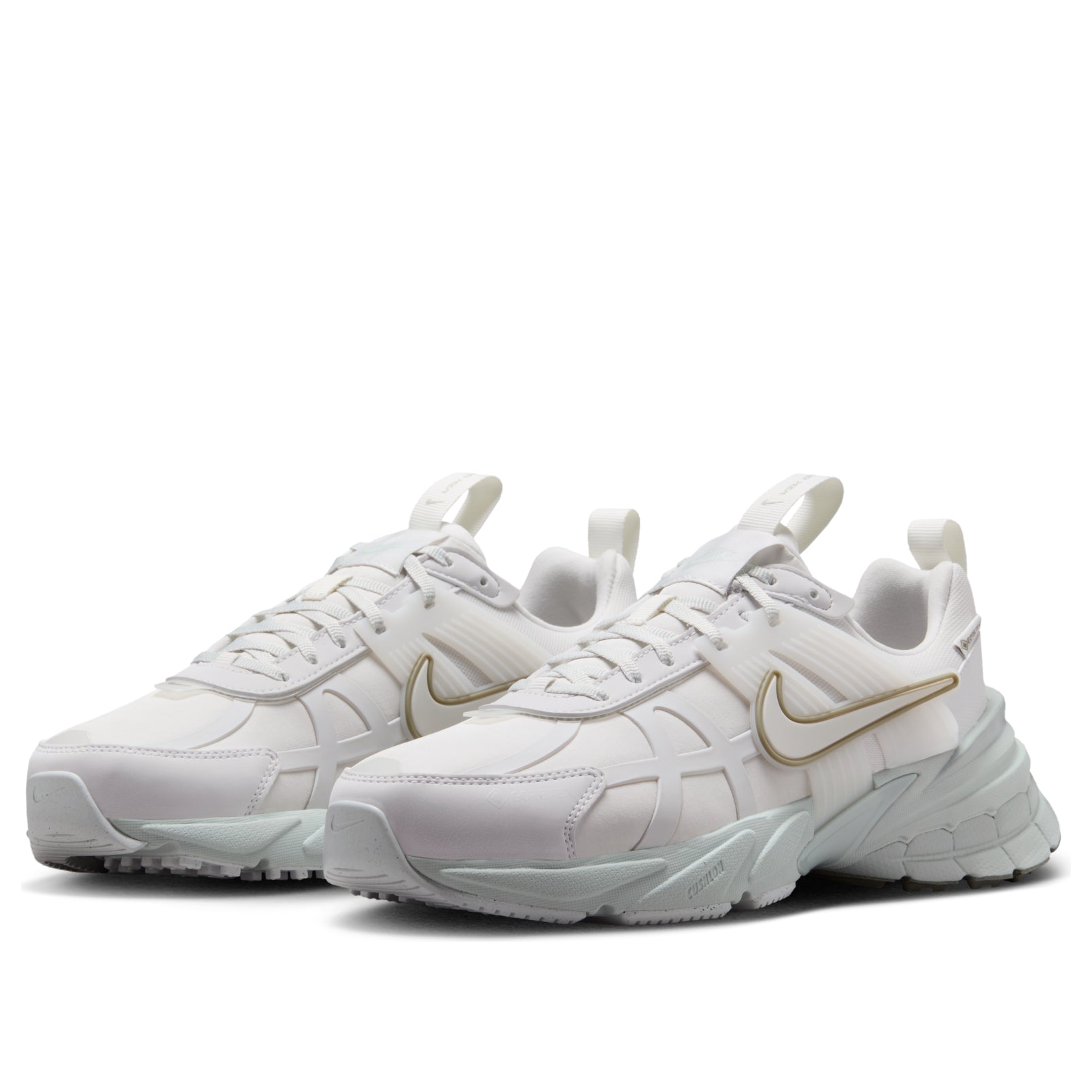 (WMNS) Nike V2K Run Gore-Tex 'Platinum Tint Light Silver' FZ2622-004