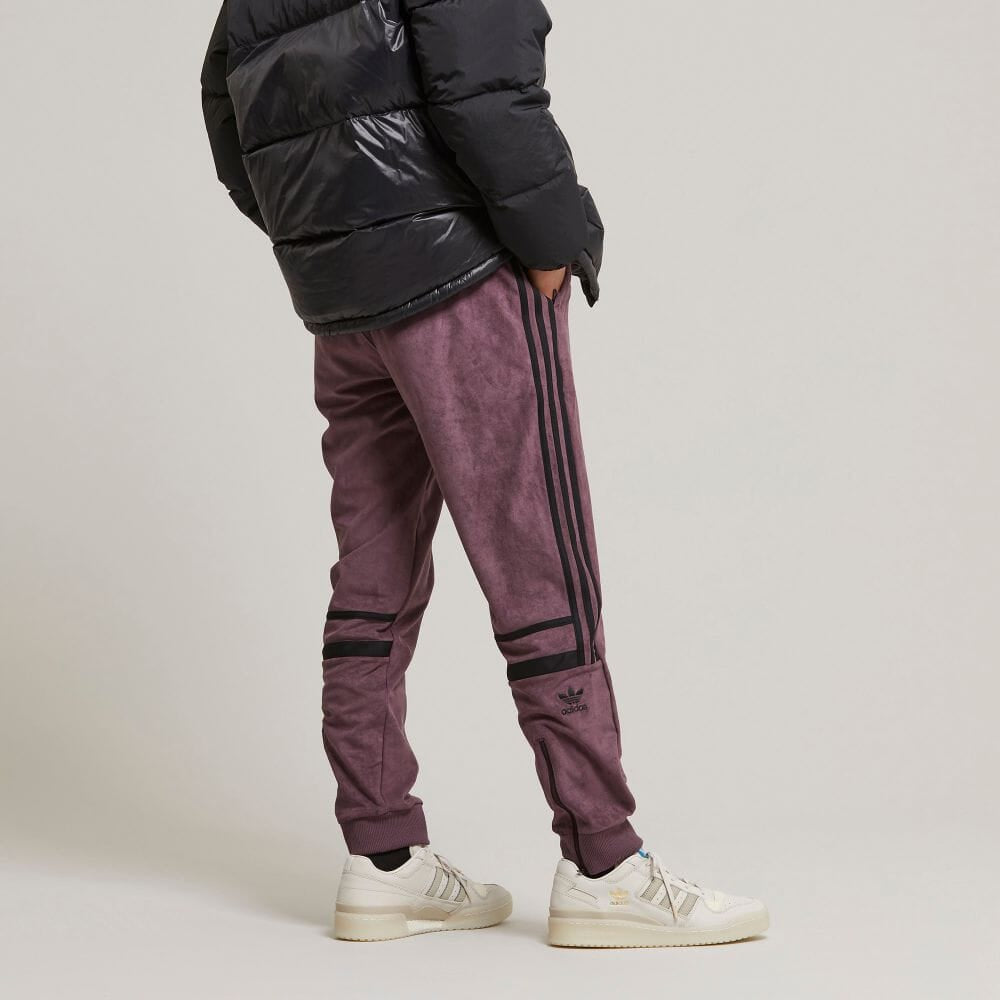 adidas Adicolor Classics Plush Track Pants HL9448