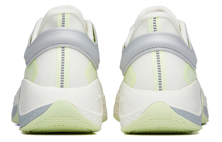 (WMNS) ANTA Run Collection 'White Green Grey' 122235556-6