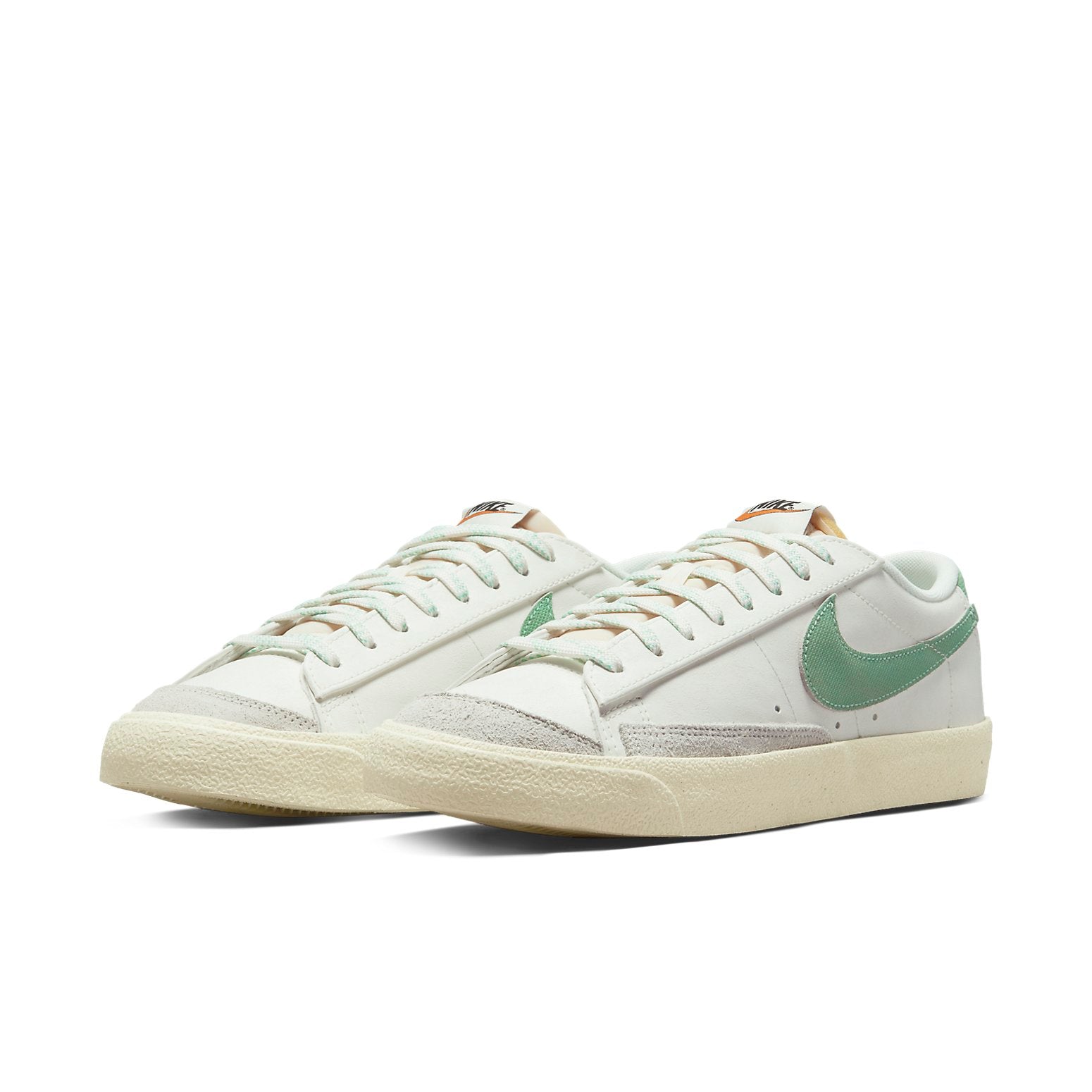Nike Blazer Low '77 Premium 'Certified Fresh' DO9799-100