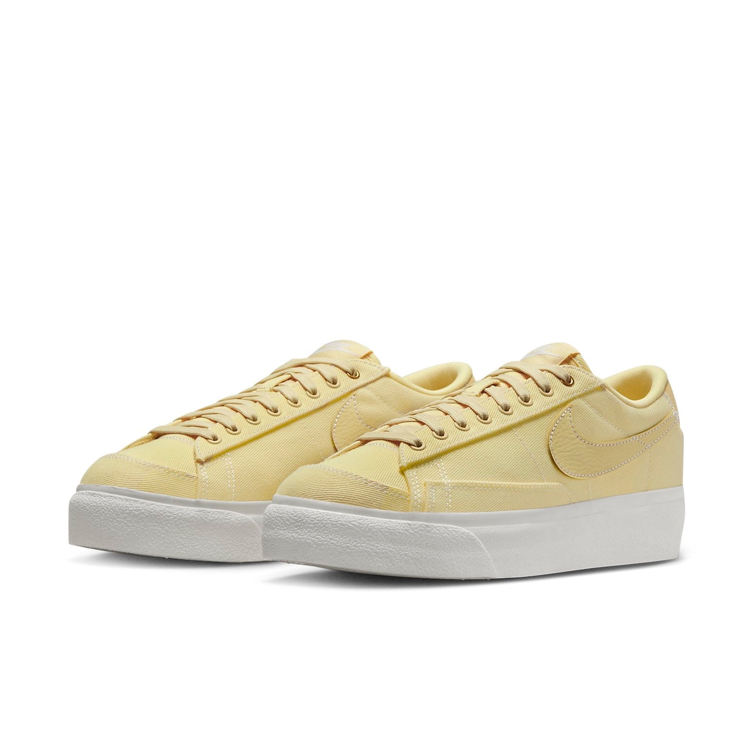 (WMNS) Nike Blazer Low Platform Canvas 'Pale Vanilla' DV7475-200