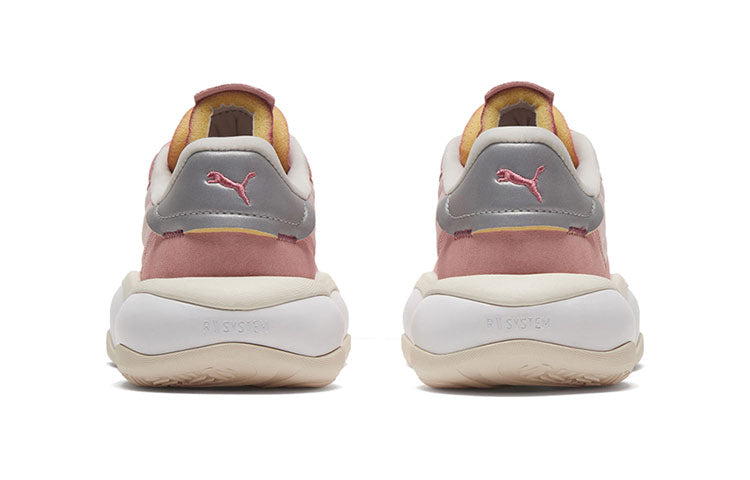 PUMA Alteration Moon Boot 'Bridal Rose' 373245-03