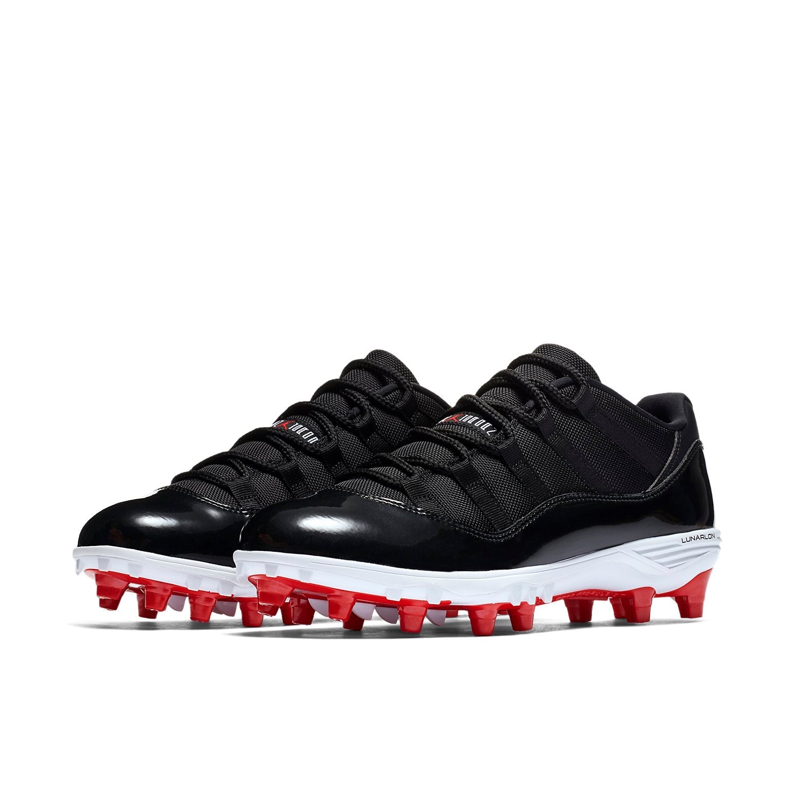 Air Jordan 11 Retro Low Cleat 'Bred' AO1560-010
