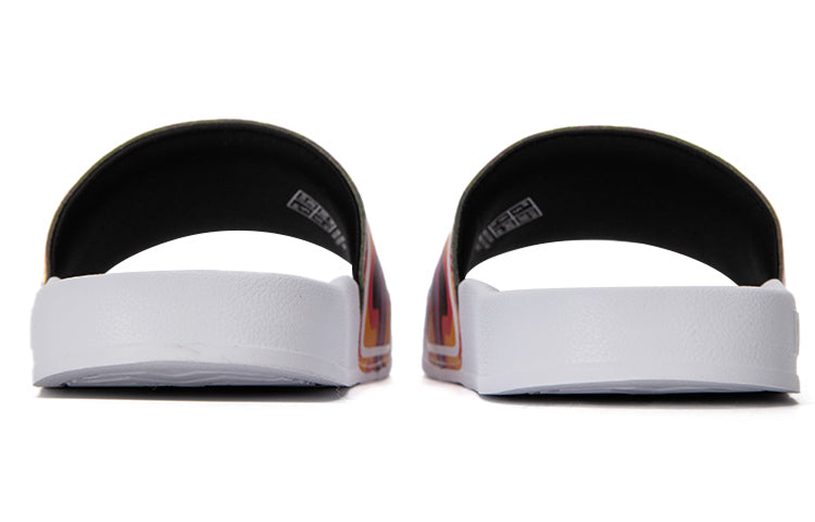 PUMA Leadcat 2.0 Graffiti Slide 'White' 387238-02