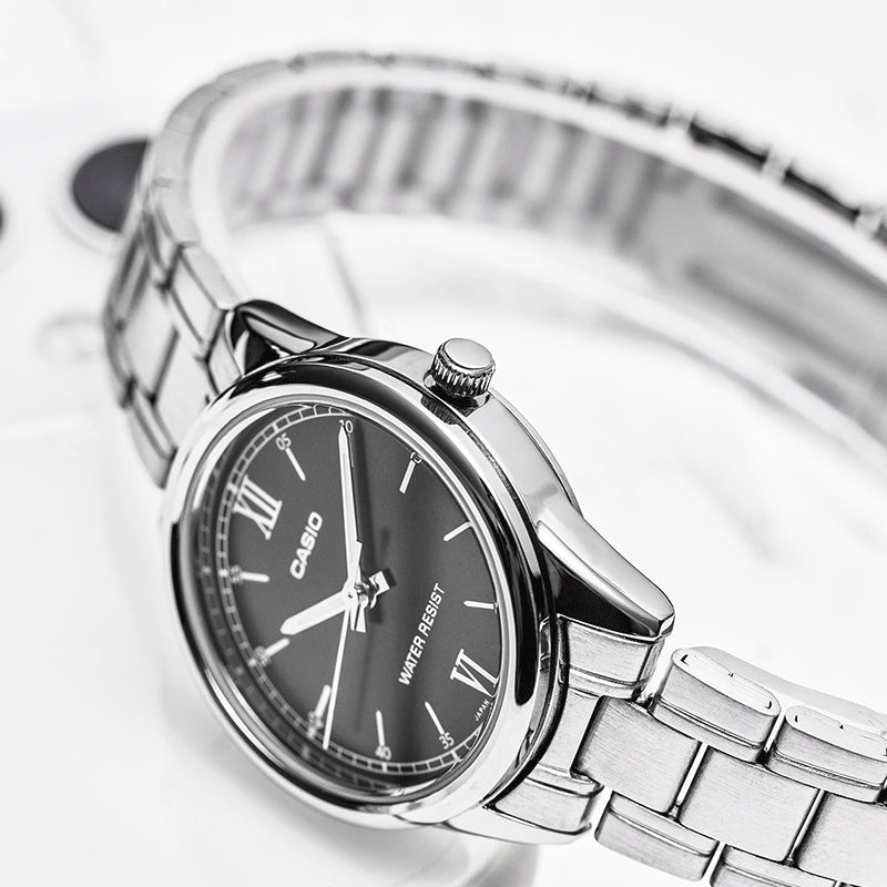 CASIO Quartz Waterproof SilverBlack Analog LTP-V005D-1B2