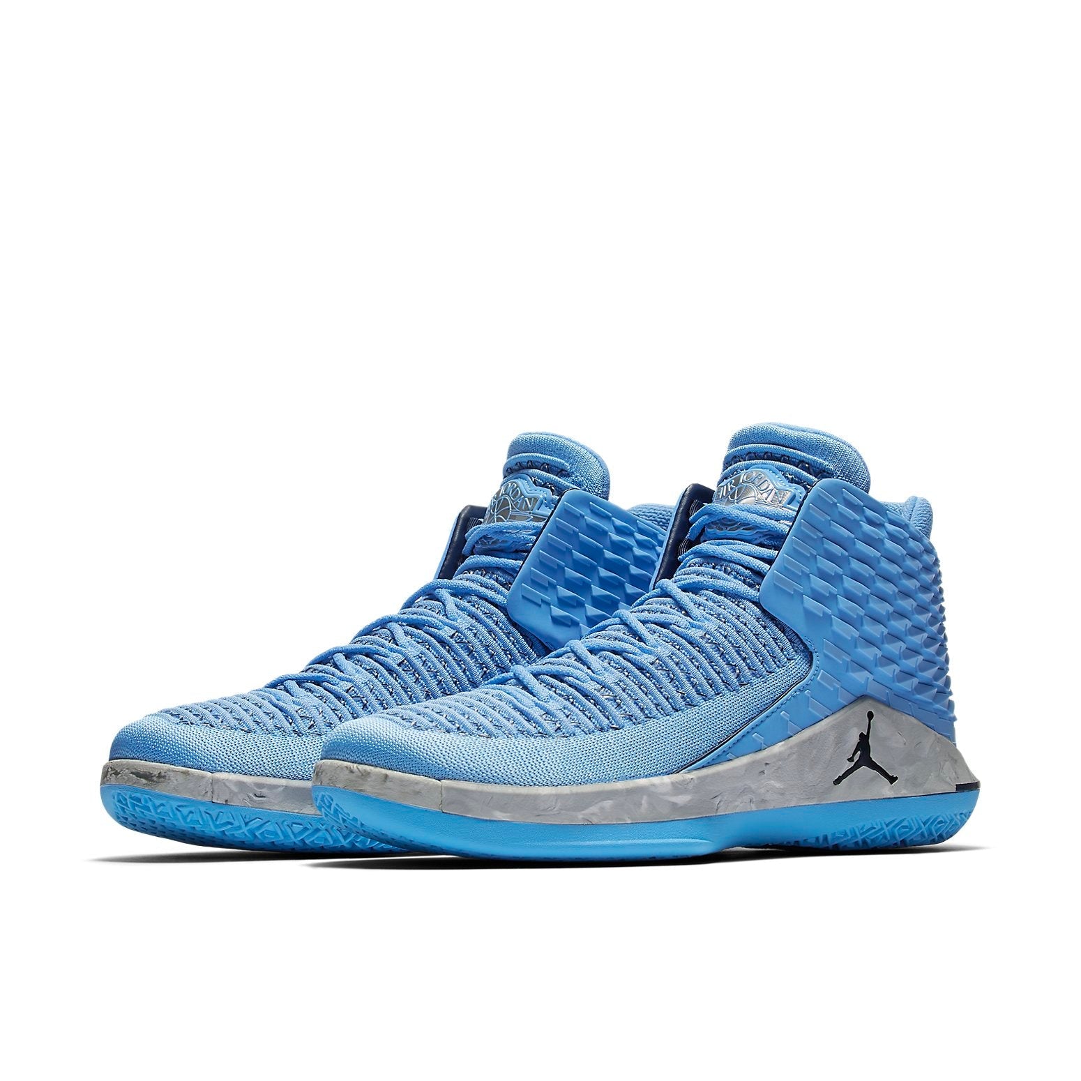 Air Jordan 32 'UNC' AA1253-401