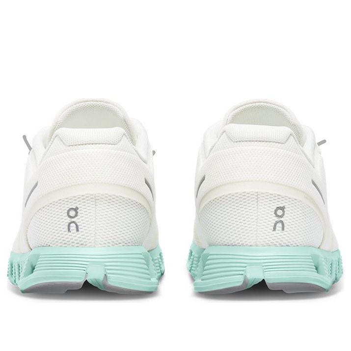 On Running Cloud 5 'Undyed White Creek' 59.98369
