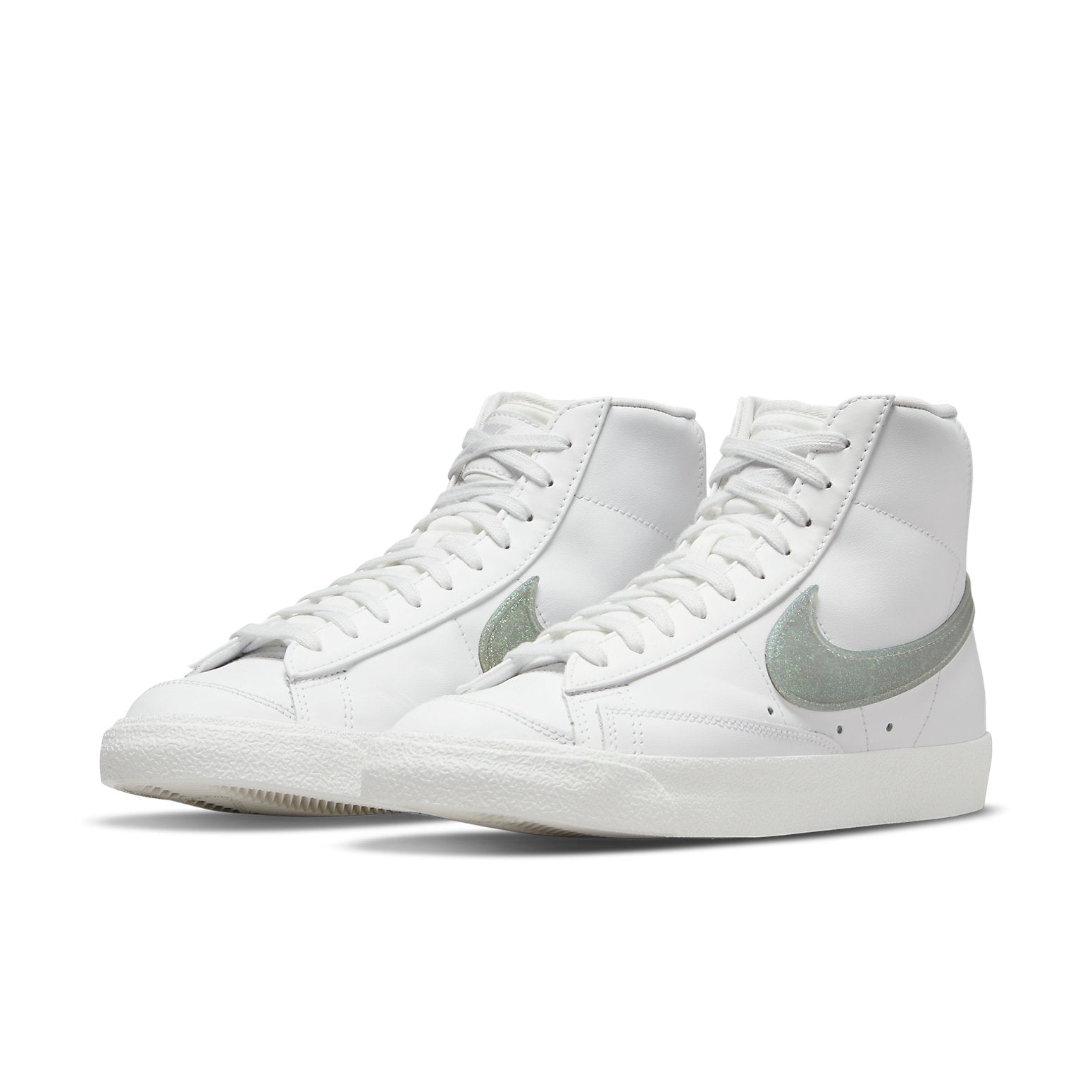 (WMNS) Nike Blazer Mid '77 Essential 'Glitter Swoosh - Dusty Sage' DH4399-100