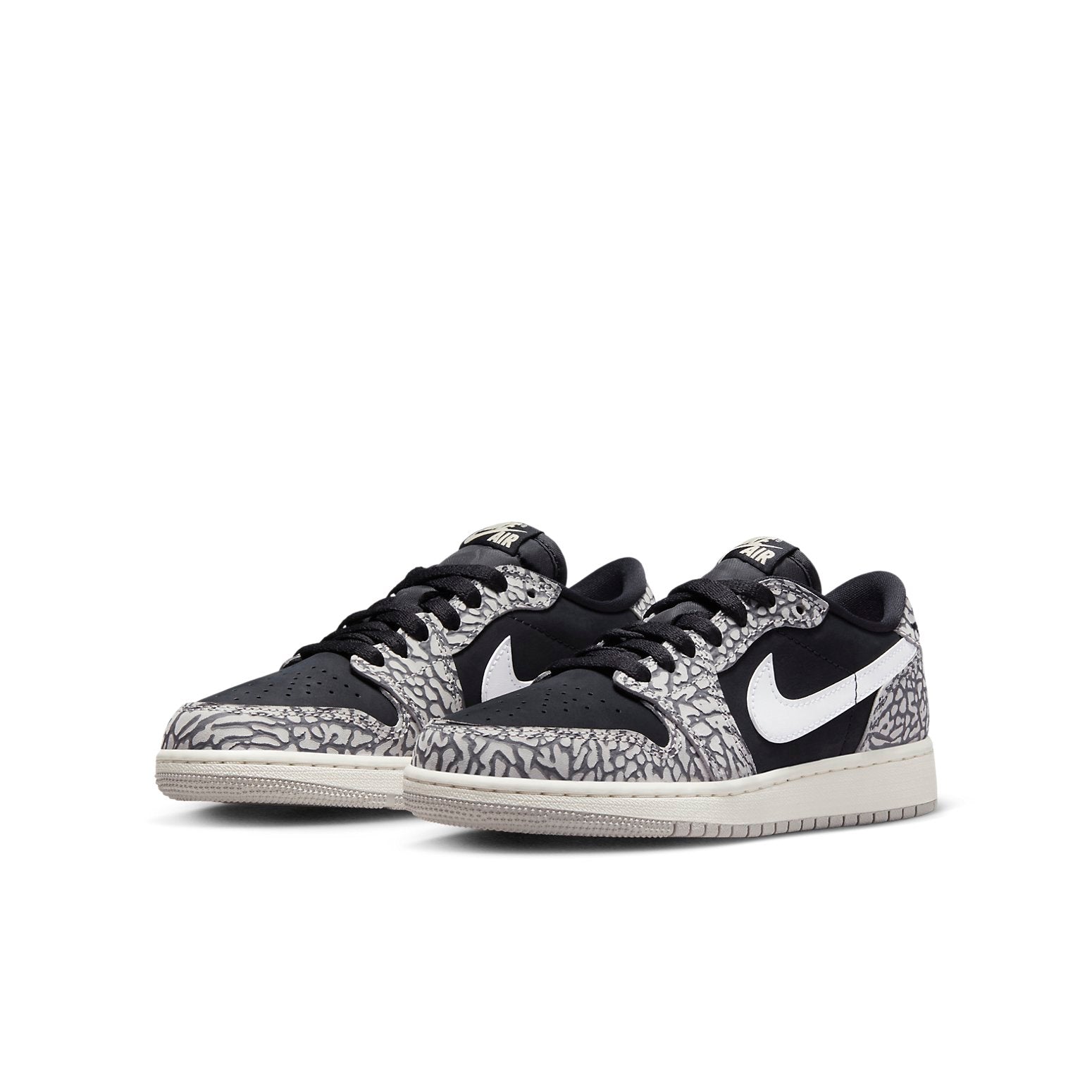 (GS) Air Jordan 1 Retro Low OG 'Black Cement' CZ0858-001