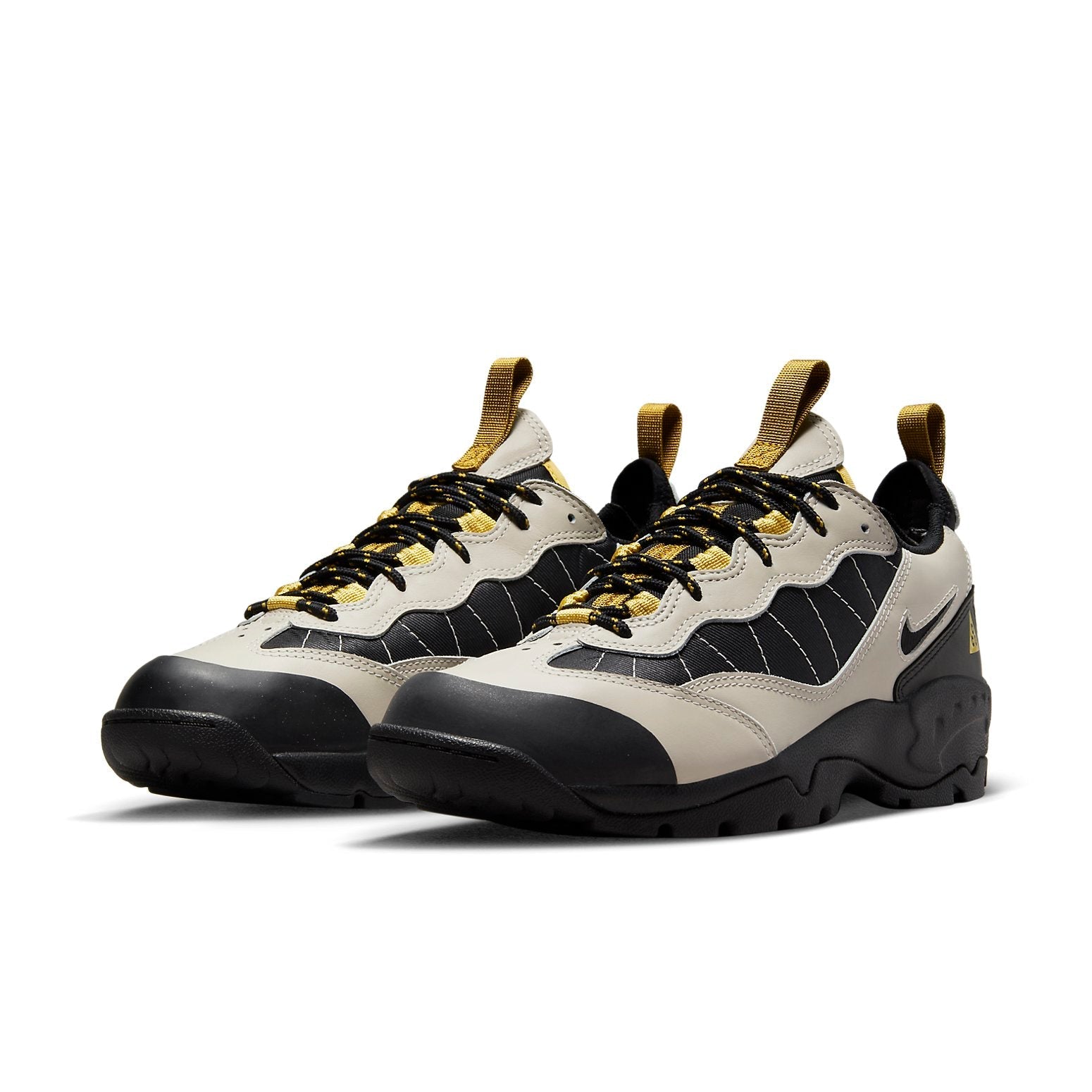 Nike ACG Air Mada 'Light Bone' DO9332-001