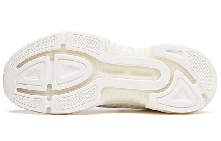(WMNS) ANTA Bubble Runner 'White Blue' 122025520-11
