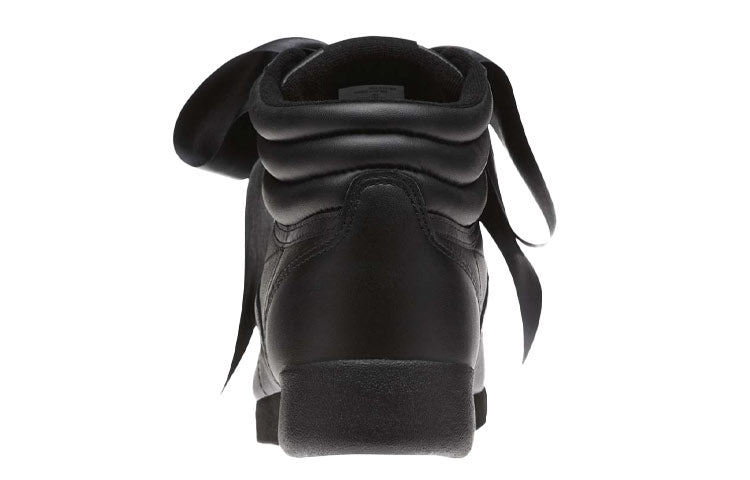 (WMNS) Reebok Freestyle Hi Satin Bow CM8904