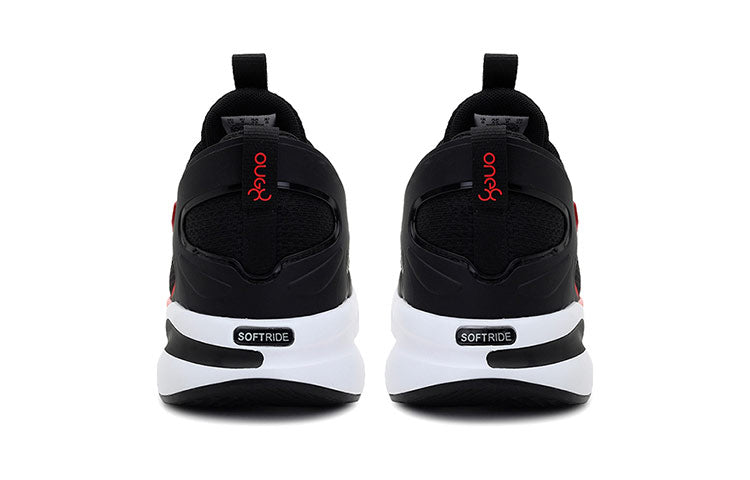 (WMNS) PUMA X One8 Virat Kohli Softride Rift 'Black White Red' 194837-01