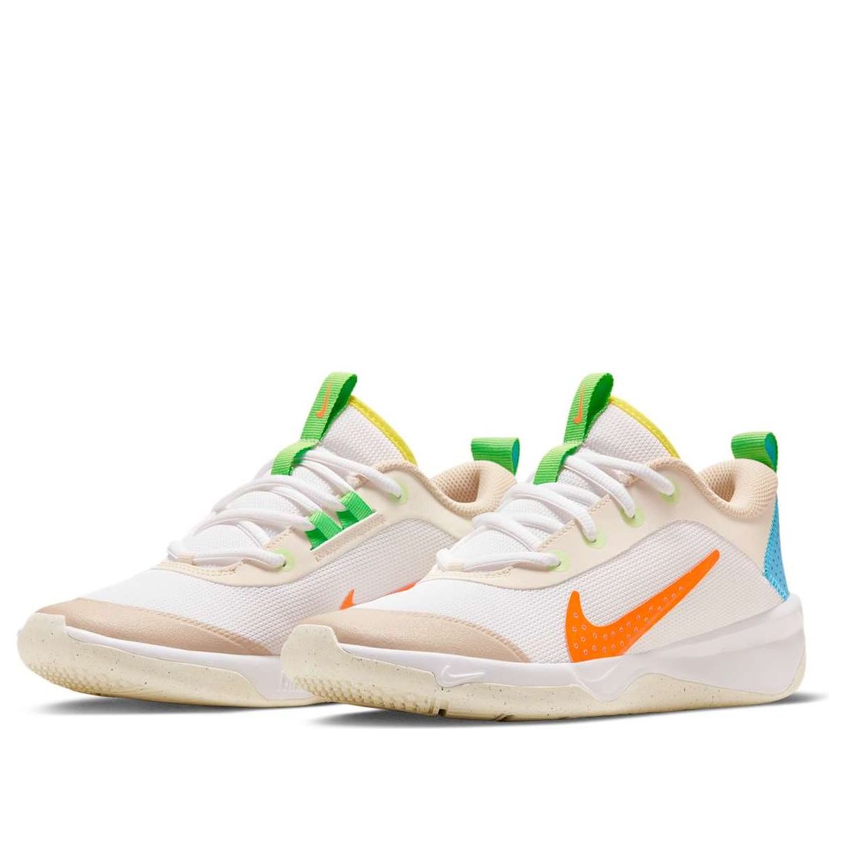 (GS) Nike Omni Multi-Court 'White Total Orange' FN8906-181