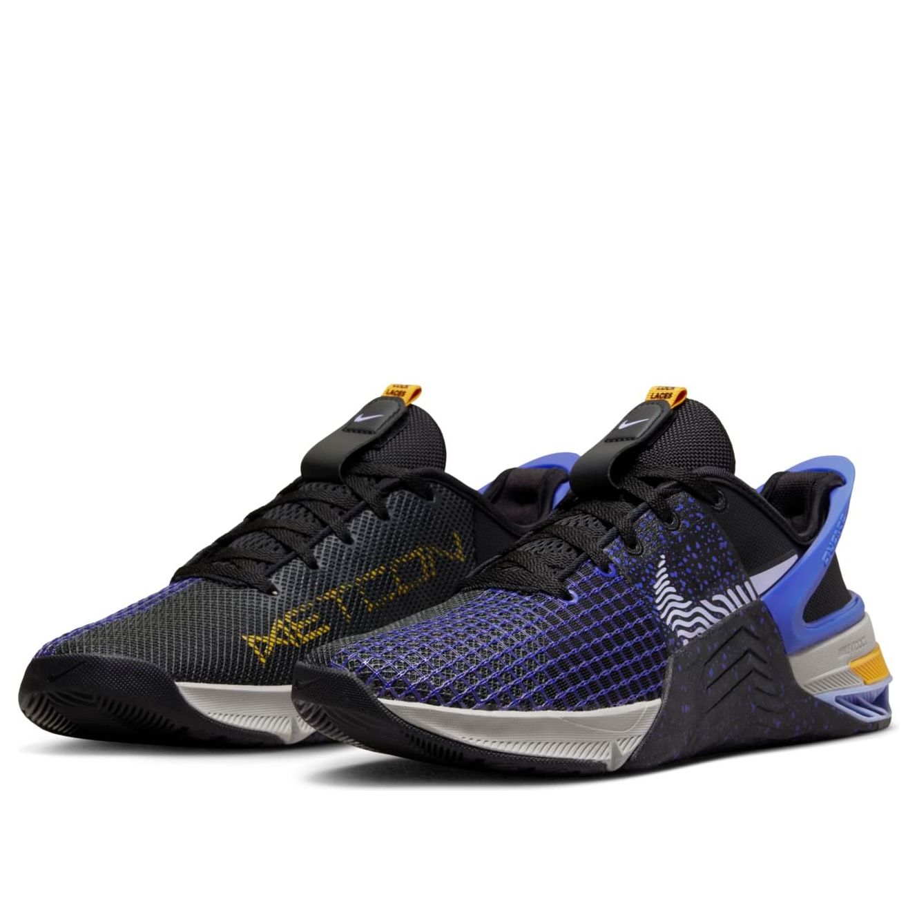 (WMNS) Nike Metcon 8 FlyEase 'Black Light Thistle' DO9381-001