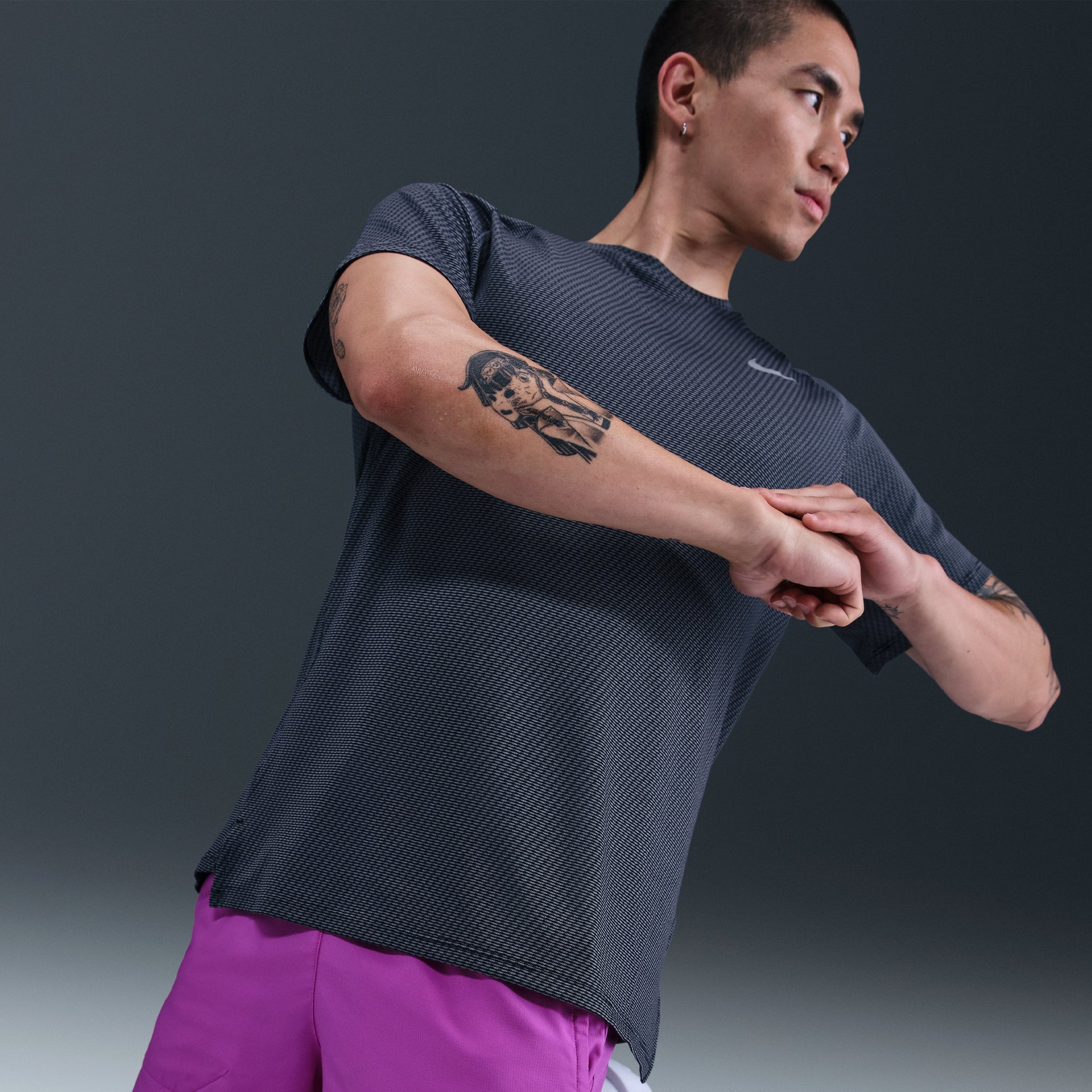Nike Dri-FIT Stride 5" Hidden Lined Running Shorts 'Vivid Purple' DM4756-552