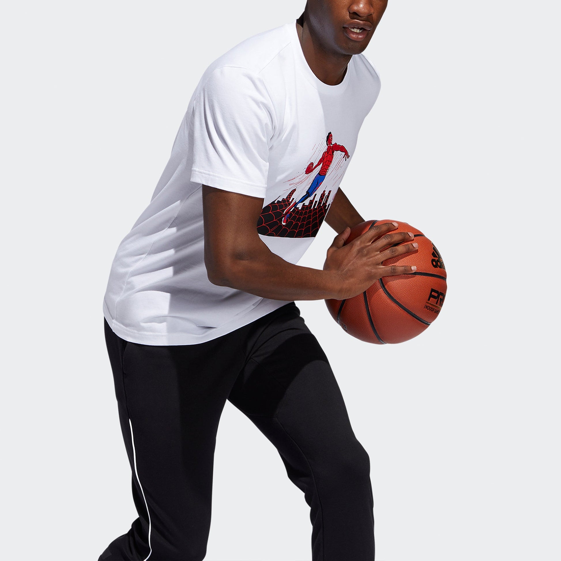 Men's adidas x MARVEL/ MARVEL Dm Spiderman 1 Printing Basketball Sports Round Neck Short Sleeve White T-Shirt DX6983